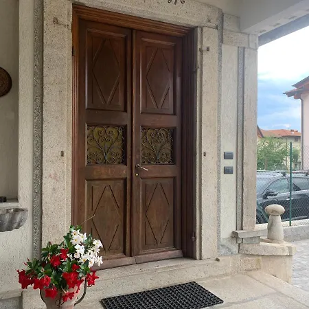 Lucia, Di Como, Apartment *
