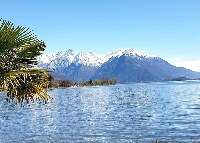 Lucia, Di Como, Dongo