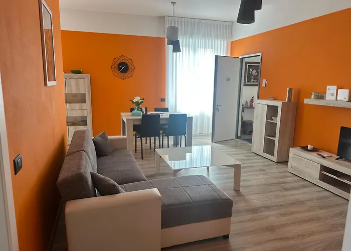 Lucia, Di Como, Apartment *