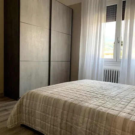 Lucia, Di Como, Apartment Dongo