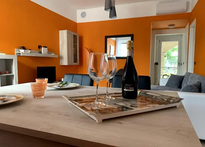 Apartament Lucia, Di Como, *