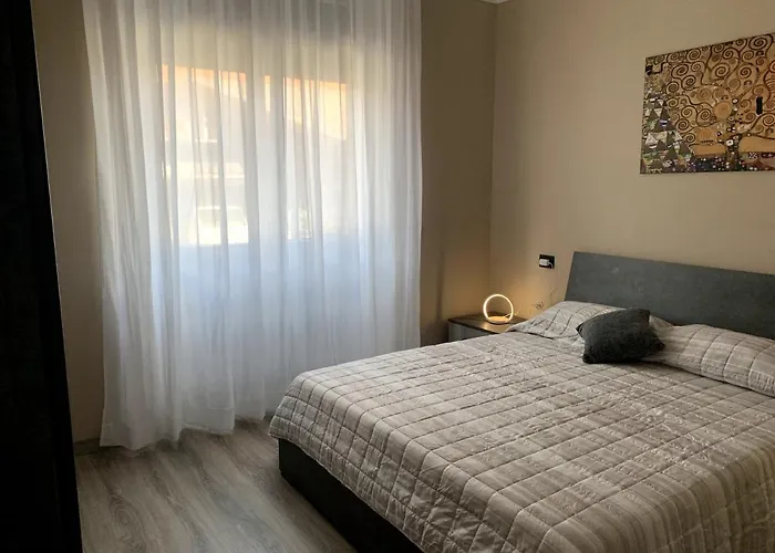 Lucia, Di Como, Apartament