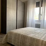 Lucia, Di Como, Apartman Dongo